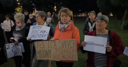 Antyrządowa manifestacja. Hasła z Gliwic to ostrzeżenie przed wyborami