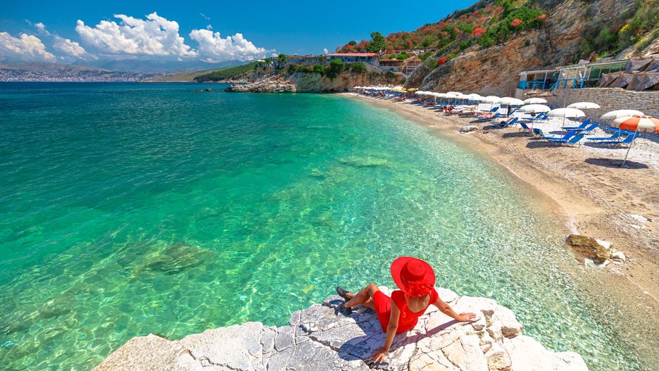 Plaża Pulebardha  kilka km od kurortu Ksamil