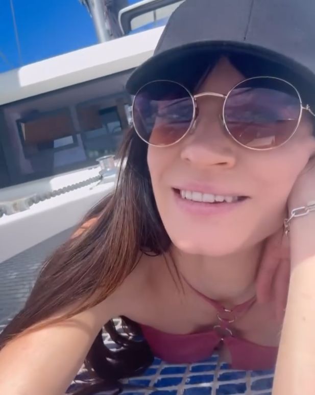 Sylwia Grzeszczak pozdrawia z morskiego rejsu