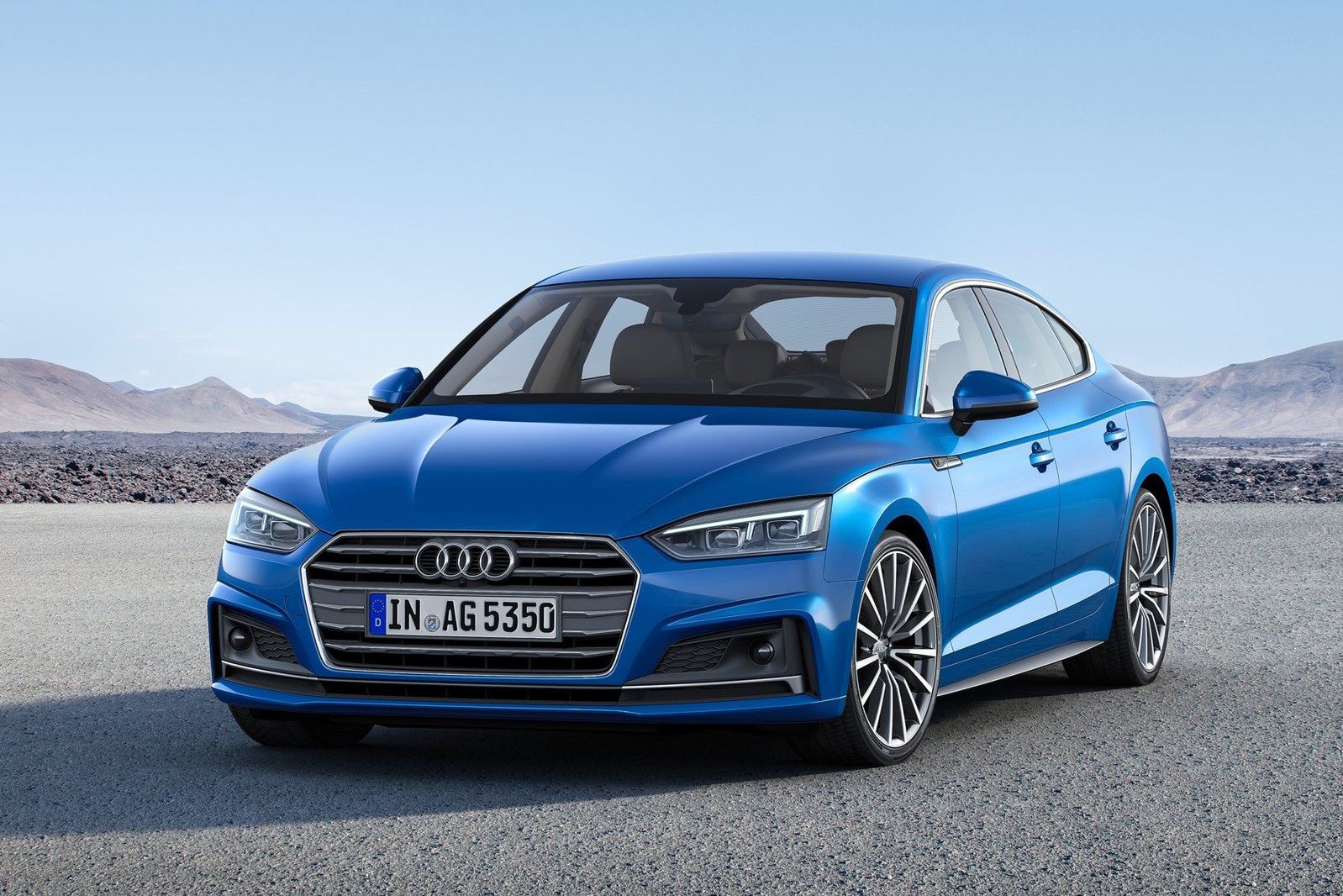 Trzecią i bodaj najciekawszą z technicznego punktu widzenia odmianą jest A5 Sportback g-tron.