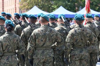 Wojsko szuka chętnych. Tyle płacą za 27 dni w wakacje