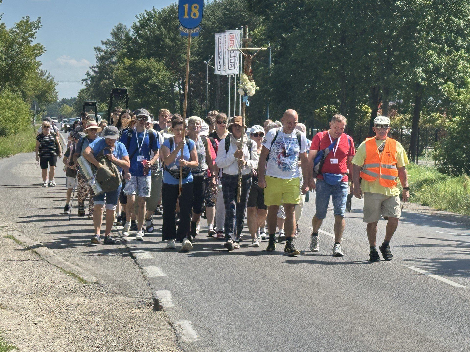 Kozienicka &#34;18&#34;-tka już w trasie, na zdjęciu w Antoniówce w gminie Jedlnia - Letnisko.