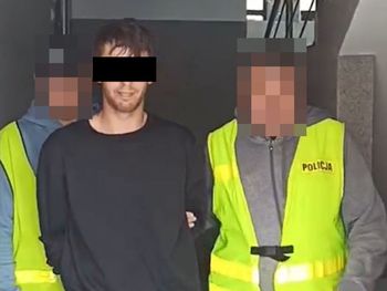 Opole Lubelskie: 26-latek chciał zabić dziadka. Zaatakował śpiącego 73-latek i dziewięć razy dźgnął go nożem