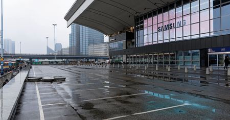 Warszawa. PKP SA wprowadza nowe zasady parkowania przy Dworcu Centralnym