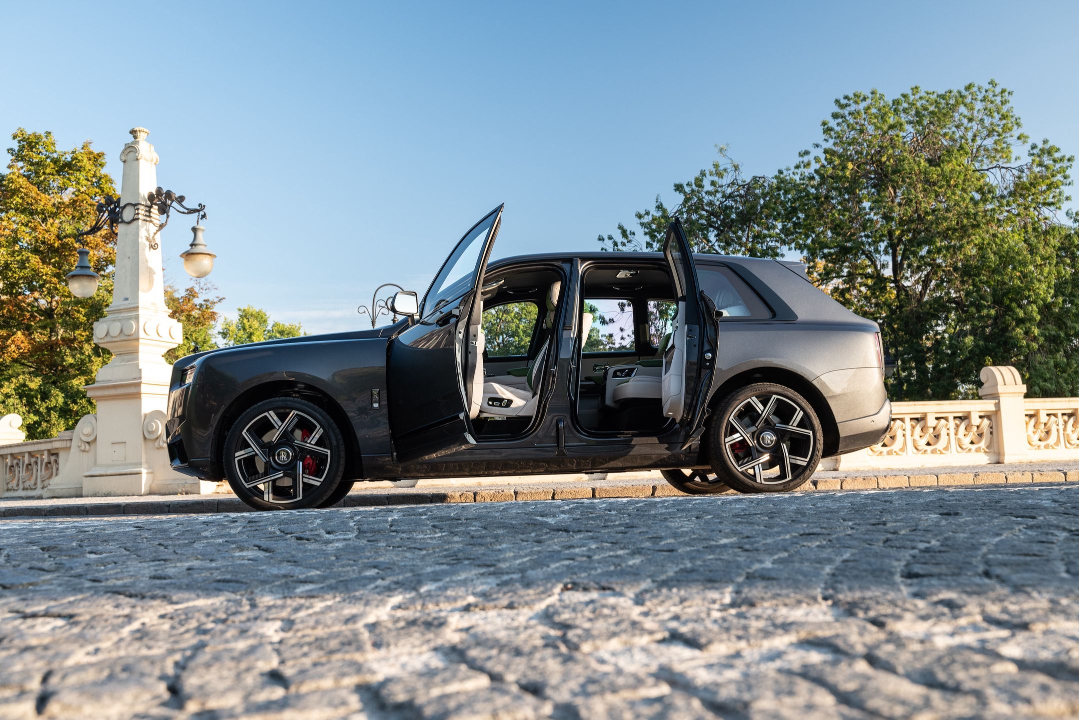 Rolls-Royce Cullinan Series II Black Badge