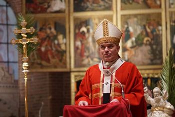 "Każdy wierny". Metropolita o daninie diecezjalnej