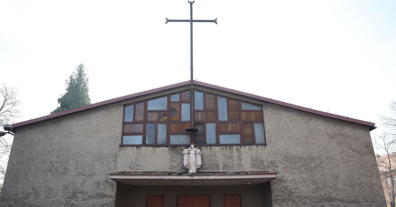 Radzionków: Dawny kościół w Rojcy czeka rozbiórka? Samorząd ma kilka pomysłów