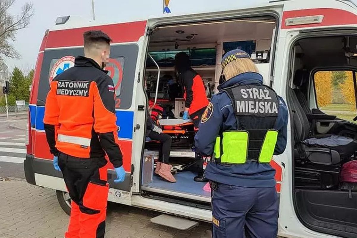 Strażnicy miejscy pomogli bezdomnej ciężarnej kobiecie 