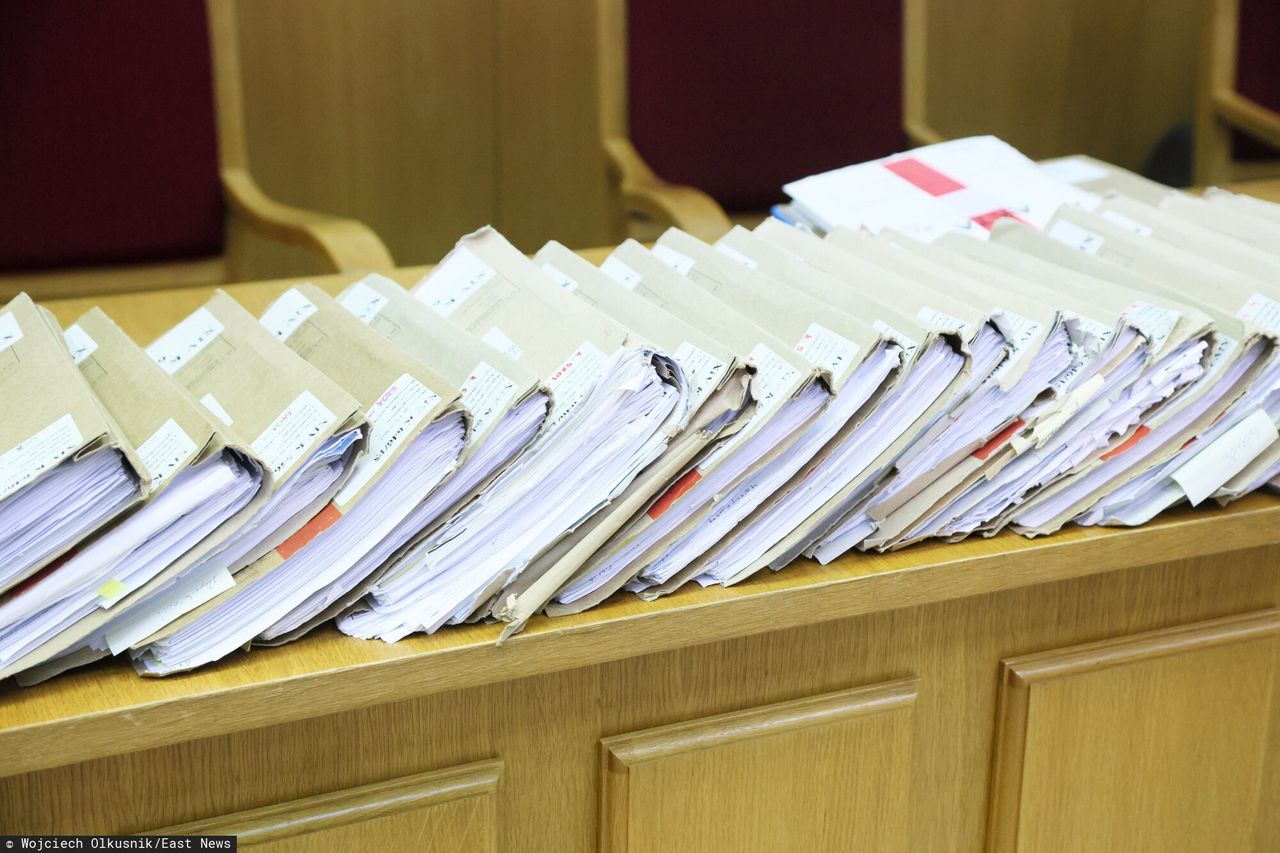 Byli pracownicy banku staną przed sądem. W tle "ludzkie dramaty"