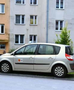 Taksówki blokują parkingi pod blokami. Uber i Bolt zabrały głos