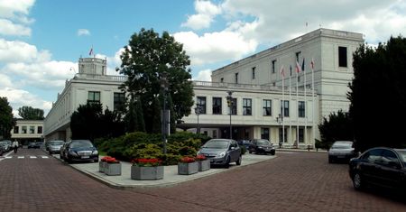 Była posłanka z długiem, który rośnie. Kancelaria Sejmu czeka na pieniądze