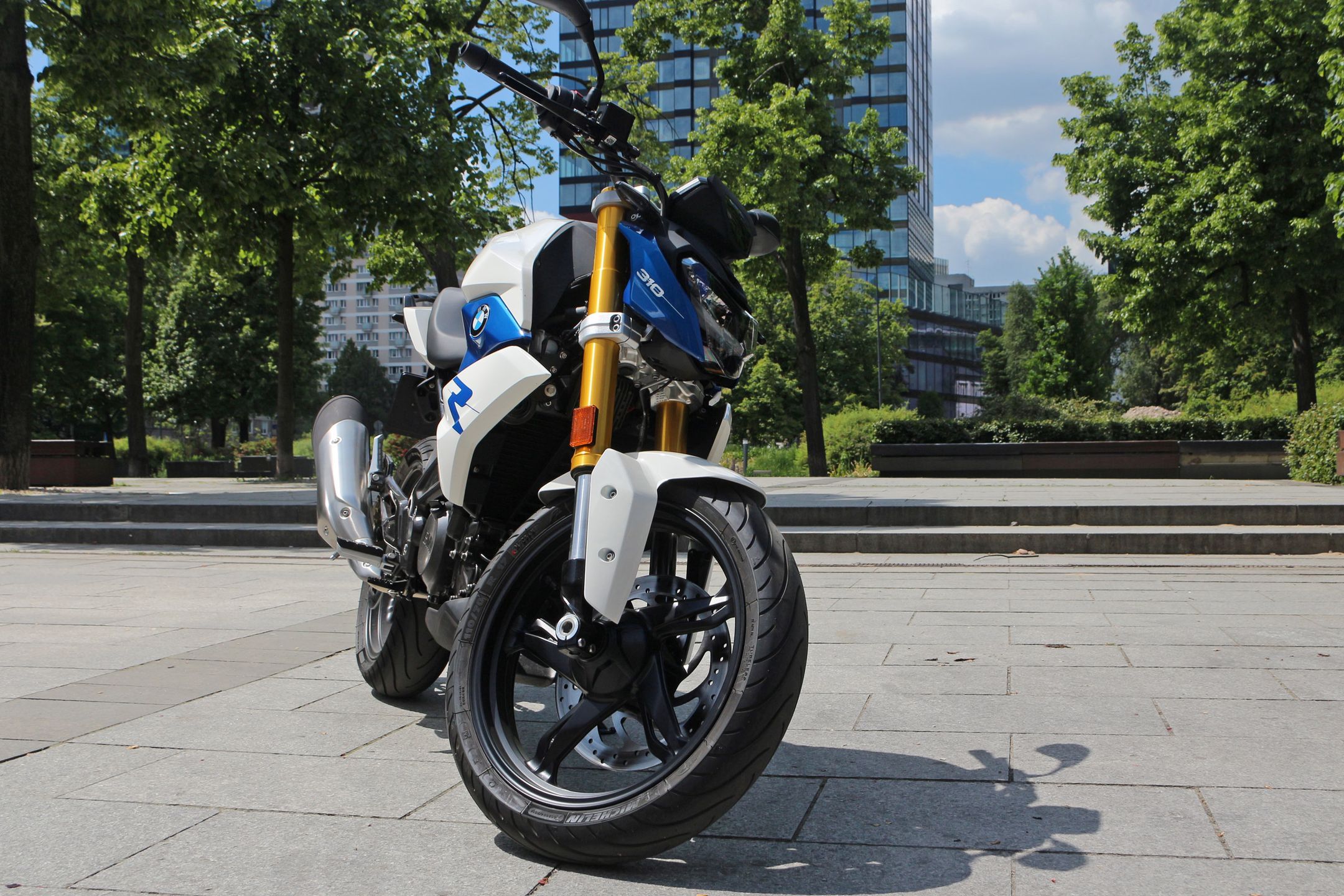 BMW G 310 R