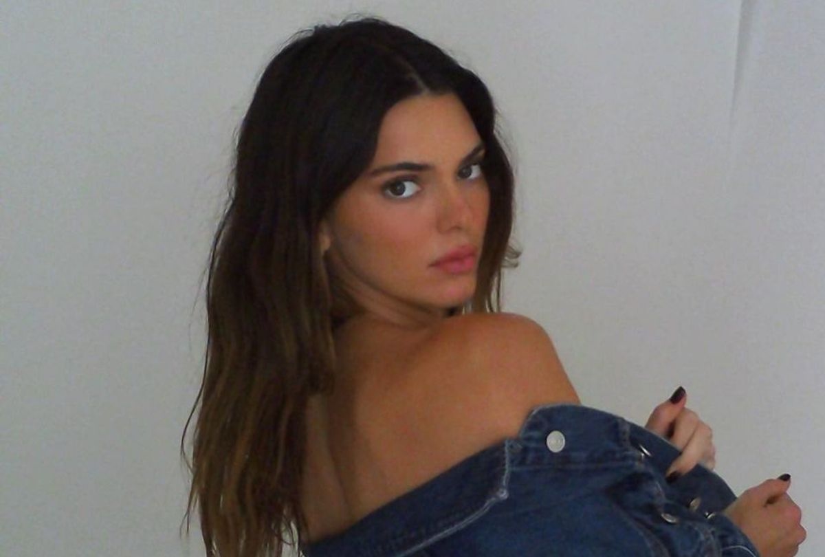 Kendall Jenner pokazała się w jeansowym total looku 