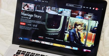 Premiera serialu, a ty za granicą? Użyj VPN – przydaje się nie tylko w pracy