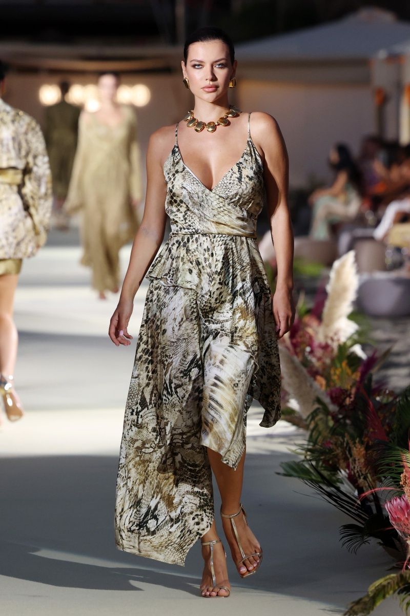 MARCIANO_FASHIONSHOW_FORTE DEI MARMI242