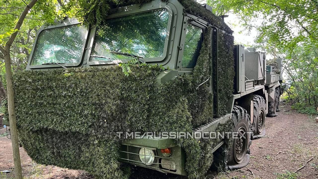 Ukrainian forces strike newest Russian howitzer with FPV drone