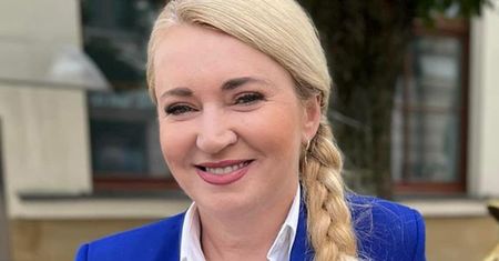 Posłanka przeszła metamorfozę. "Tam się takich fryzur nie nosi"