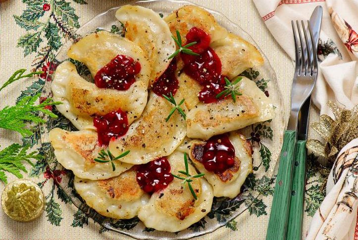 Nie tylko na Wigilię. Świąteczne pierogi podaję z domową konfiturą