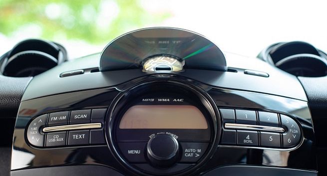 Radio FM w Polsce jest dostępne dla wszystkich i wszędzie, a DAB+ może kiedyś będzie