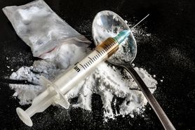 Heroina - charakterystyka, skutki uzależnienia, zespół abstynencyjny