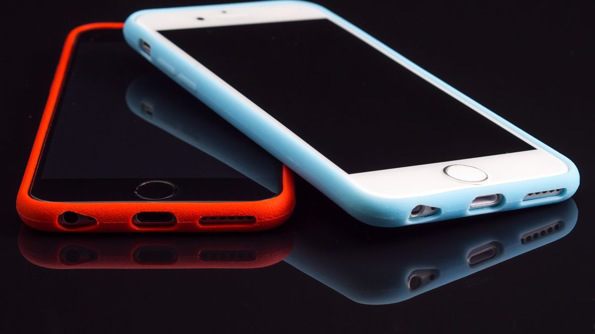 Historyczny moment - sprzedaż smartfonów po raz pierwszy spadła. Co to dla nas oznacza? 1