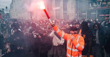Wielkie protesty we Francji. Związkowcy nie chcą cięć w budżecie