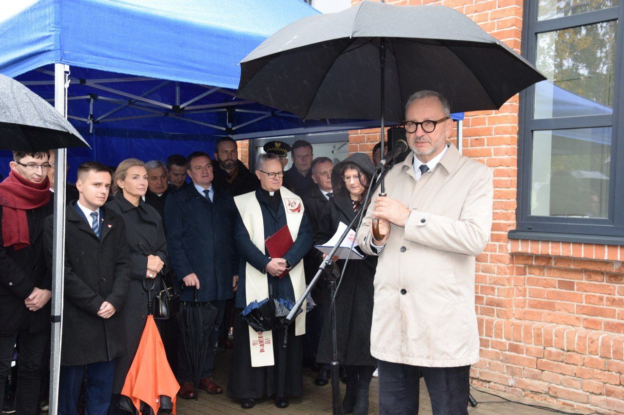 Patron Zduńskiej Woli święty Maksymilian ma swoją ławeczkę w rodzinnym mieście