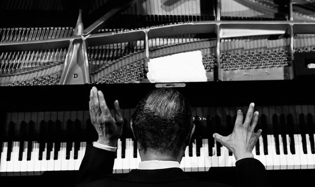 McCoy Tyner, Jazz nad Odrą we Wrocławiu. Zdjęcie wykonane z balkonu w sali Impartu (z archiwum).