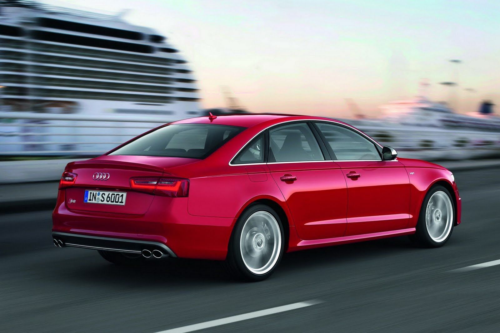 Audi-S6