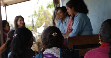 Zabójcza tradycja w Nepalu. Ich jedynym "przewinieniem" jest bycie kobietą