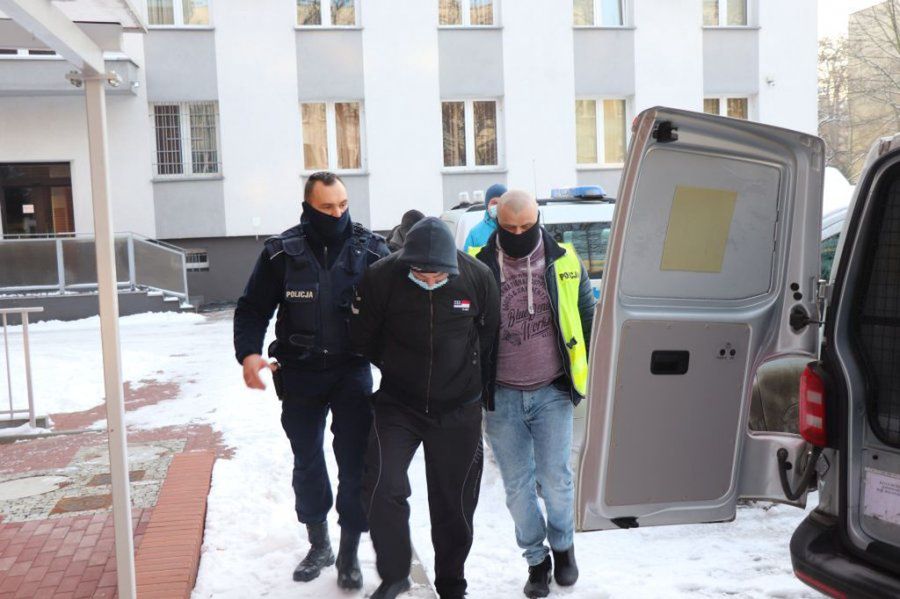 Oleśnica. Celowo przejechał psa, po wyroku groził w sieci przelewem krwi. Rafał B. przeprasza za swoje zachowanie