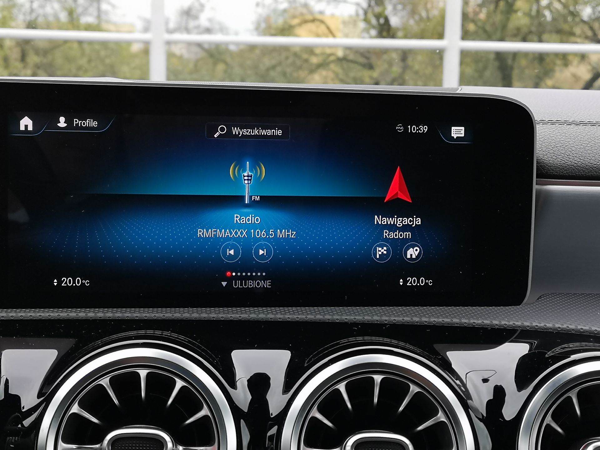 Mercedes CLA: System MBUX, wirtualny kokpit i audio Burmester 4