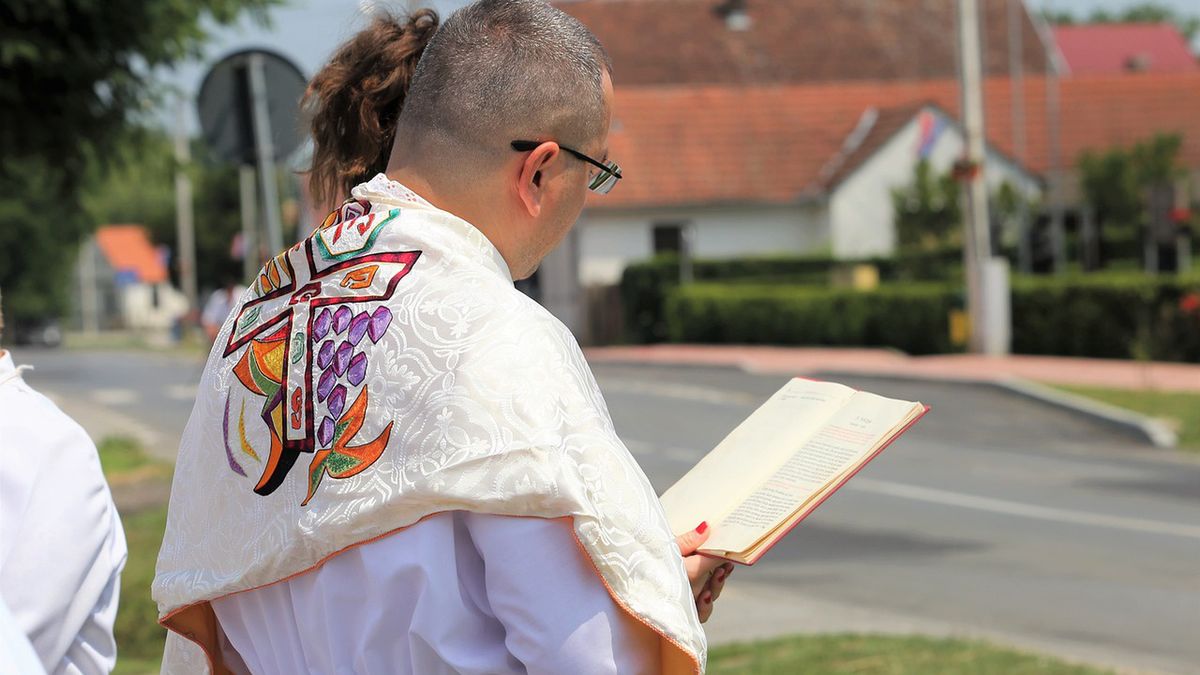 Były ksiądz zarządzał agencją towarzyską pod Włocławkiem