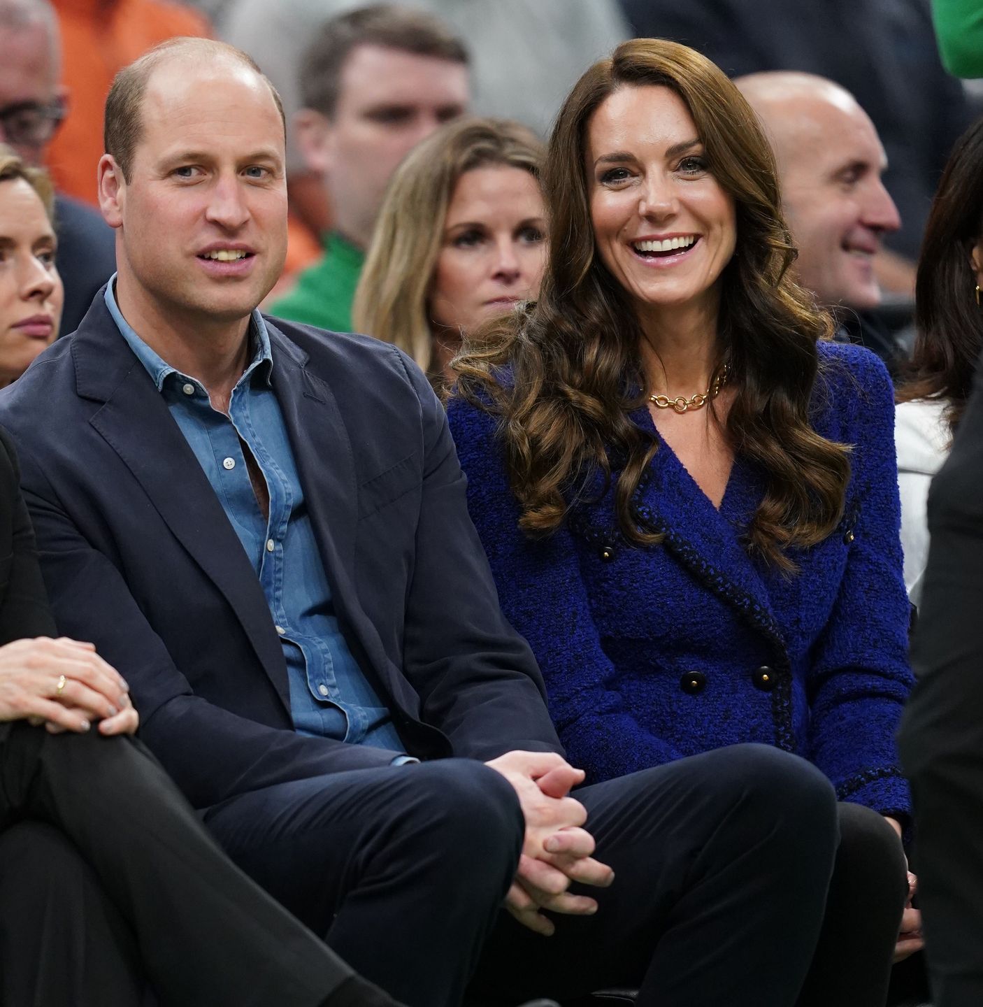 Kate Middleton i książę William zostali WYBUCZENI na meczu koszykówki w Bostonie