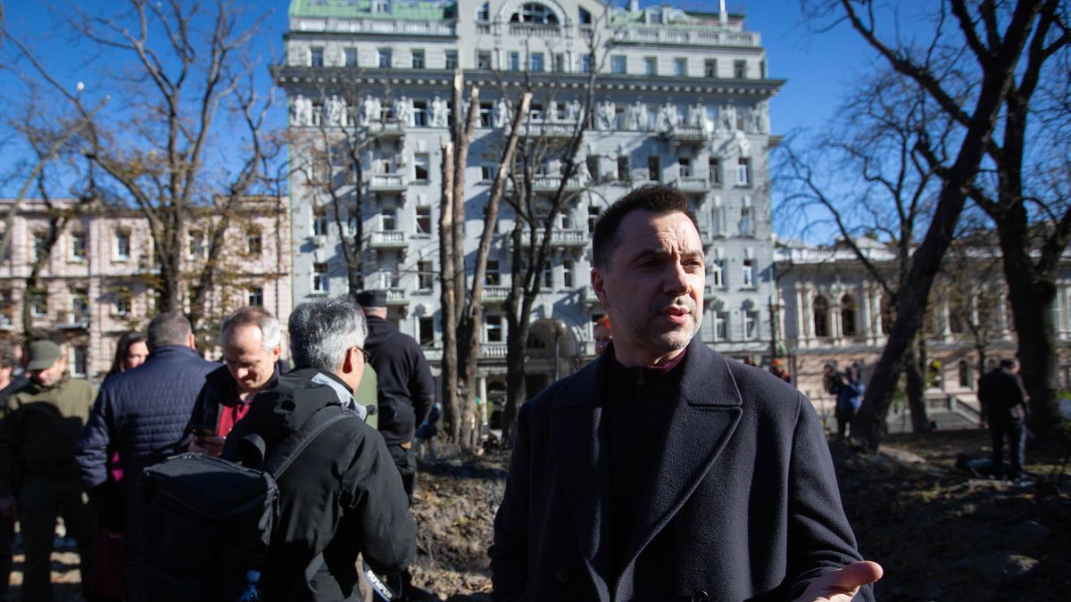 Adviser to Office of President of Ukraine Oleksii Arestovych
KYIV, UKRAINE - 2022/10/10: Adviser to Office of President of Ukraine Oleksii Arestovych seen at the site of the explosion of Russian missiles after a Russian missile attack in central Kyiv. From the first days of the Russian-Ukrainian war, Oleksii Arestovych became a popular blogger on YouTube, where he actually plays the role of a speaker for the Ukrainian authorities. (Photo by Oleksii Chumachenko/SOPA Images/LightRocket via Getty Images)
SOPA Images
oleksii mykolaiovych arestovych, oleksiy arestovych, ukrainian intelligence officer, lieutenant colonel, blogger, political, military columnist, presidential adviser, explosion site, russian shelling, shelling, missile strike, russian missile attack, russia-ukraine conflict, war crisis