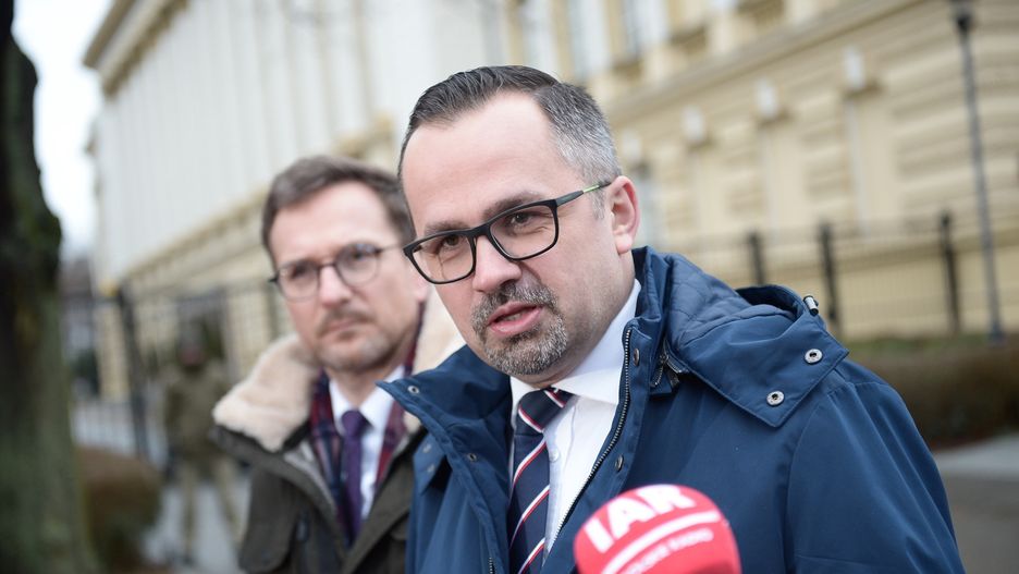 Posłowie Marcin Horała i Waldemar Buda po wizycie w KPRM