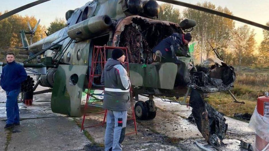 Rosyjski Mi-8 spalony w Omsku przez nastolatków.