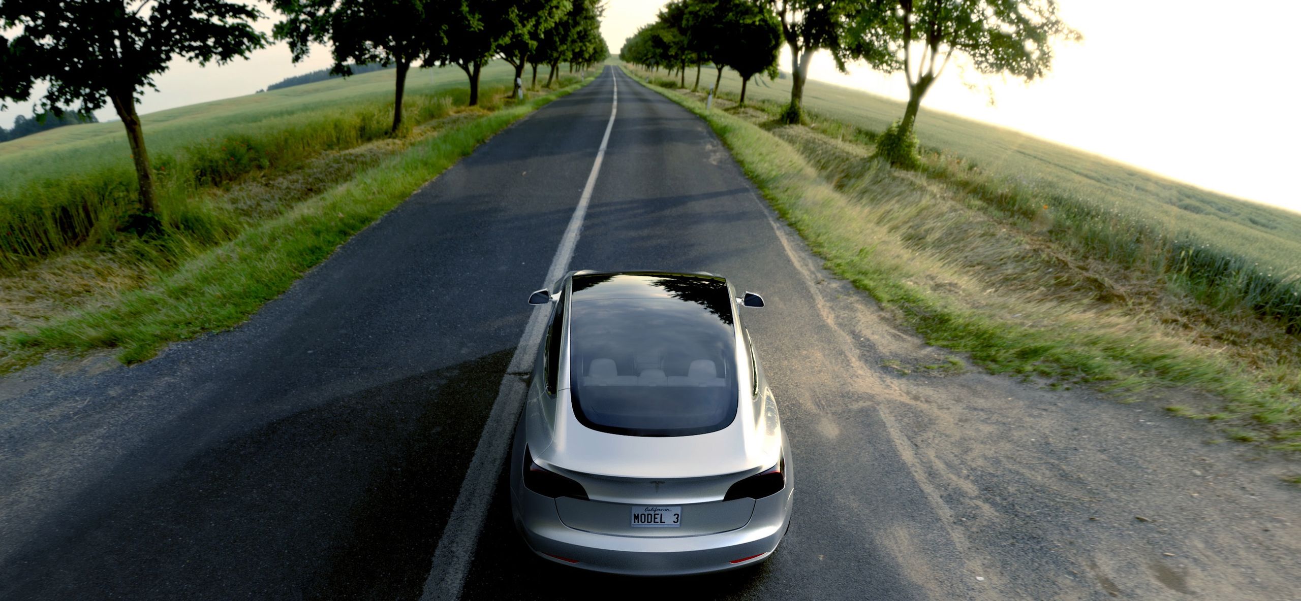 Tesla Model 3: samochód po który ustawiają się kolejki 4