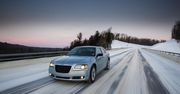2013 Chrysler 300 Glacier Edition - lodowiec na kołach [wideo]