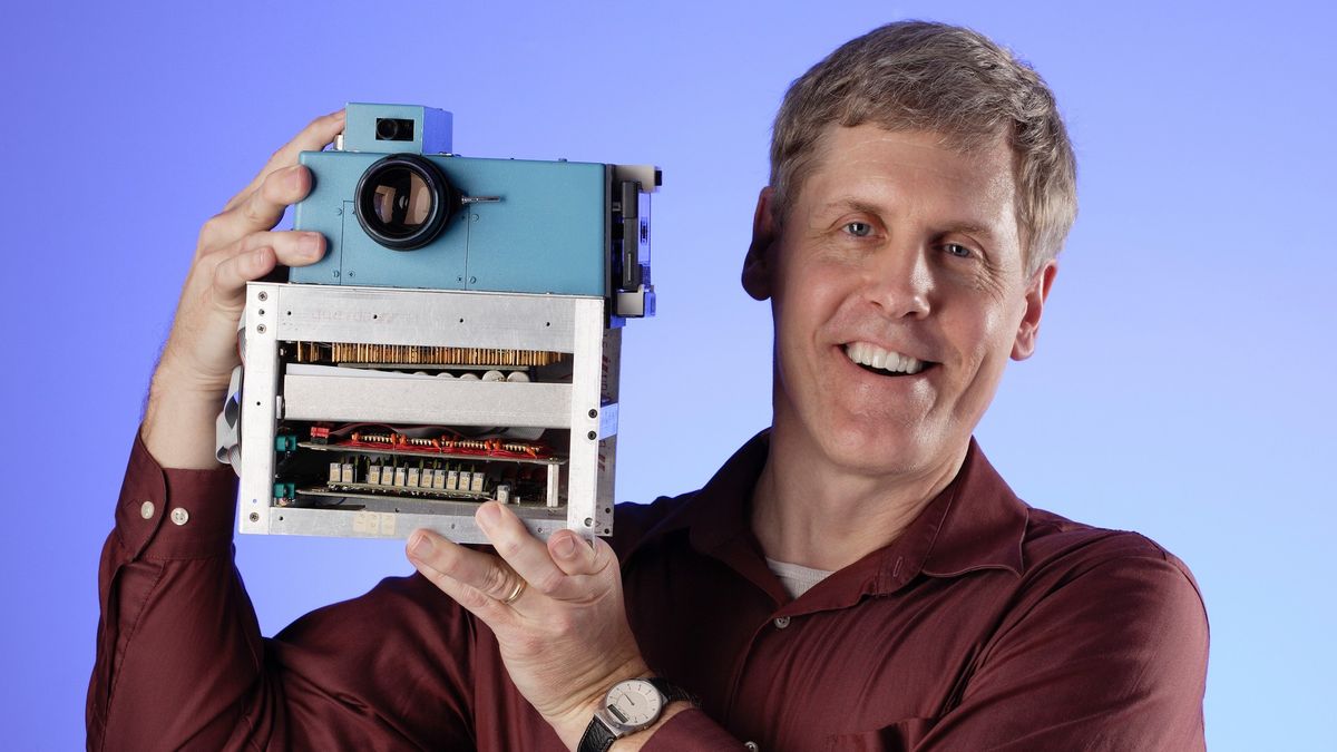 Pierwszy aparat cyfrowy. Ten sprzęt zapisywał zdjęcia na kasetach! 1