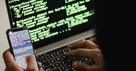 Wyciek z bazy torrentów. Ktoś udostępnił tabelę z danymi użytkowników