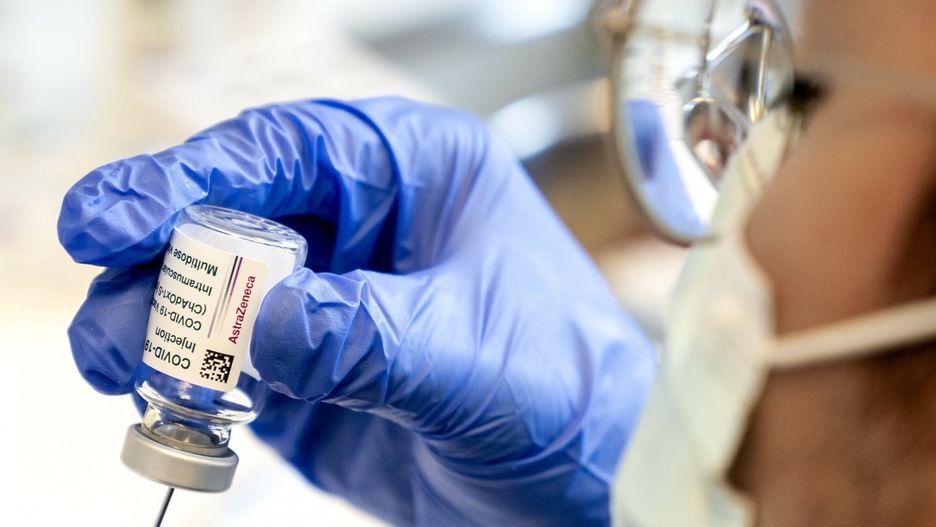 AstraZeneca znów zmniejsza dostawy szczepionek do Polski