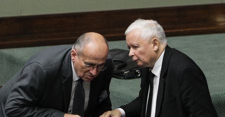 Dwa oblicza afery wizowej [OPINIA]
