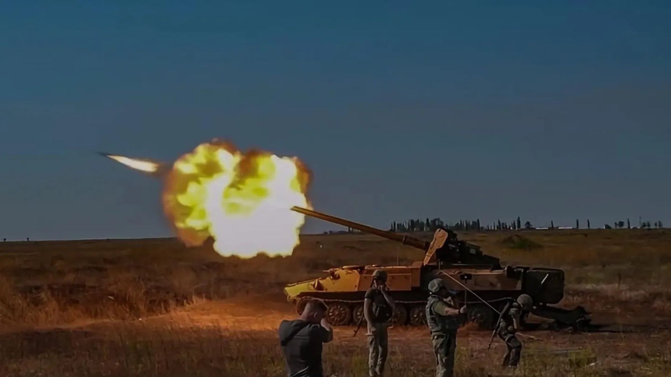 Armata D-44 w roli improwizowanej artylerii samobieżnej