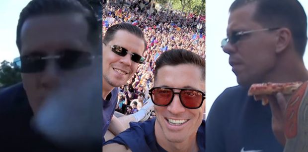 Ożywiony Robert Lewandowski przejął mikrofon na paradzie w Barcelonie i wypalił do Szczęsnego. "Łatwo jest tak pie*dolić głupoty" (WIDEO)