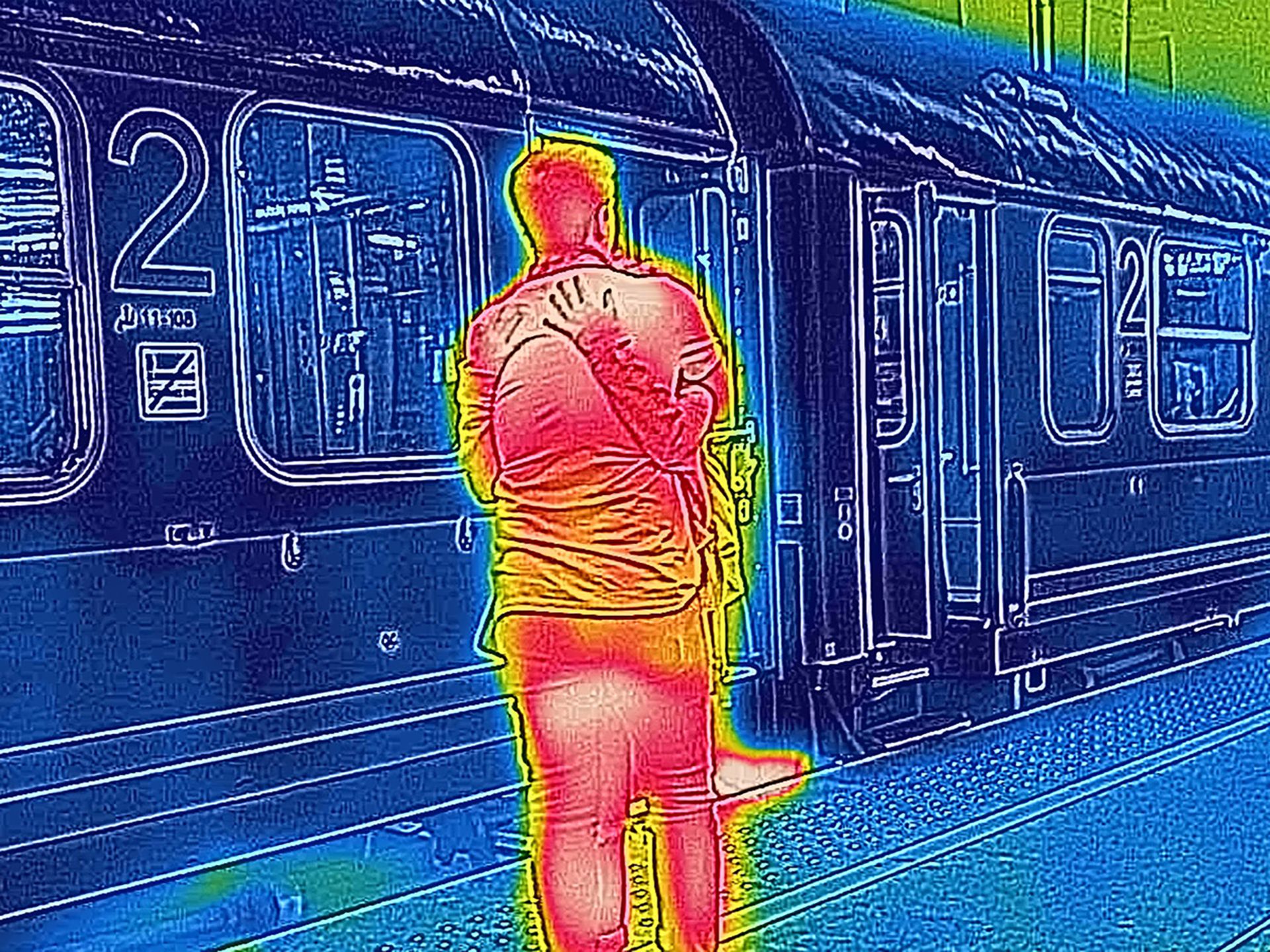 Piotr Tracz fotografował pandemię kamerą termowizyjną. Pokazał prawdziwy niepokój 4