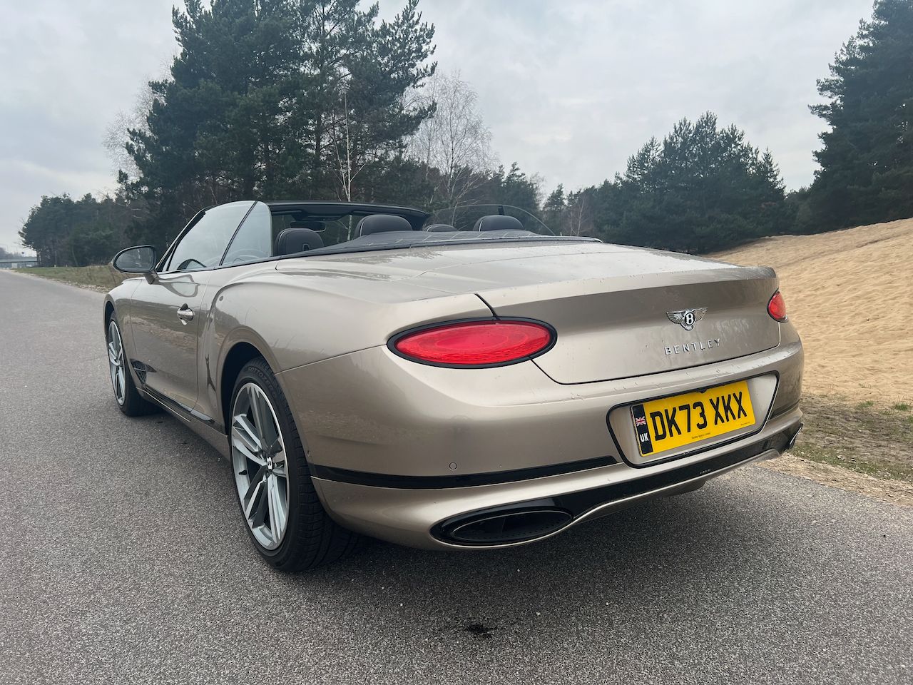 Bentley GTC Mulliner W12
