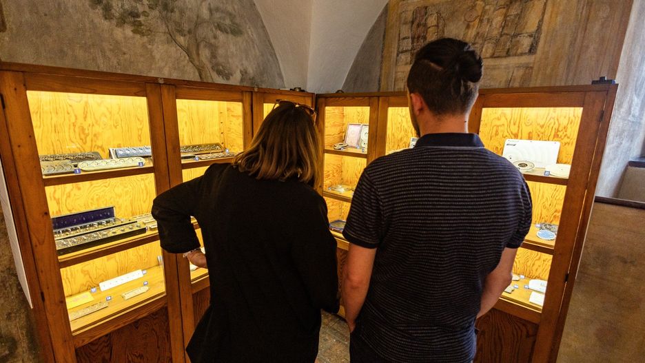 Na wystawie w Muzeum Uniwersytetu Jagiellońskiego możemy zobaczyć ponad 500 historycznych urządzeń liczących