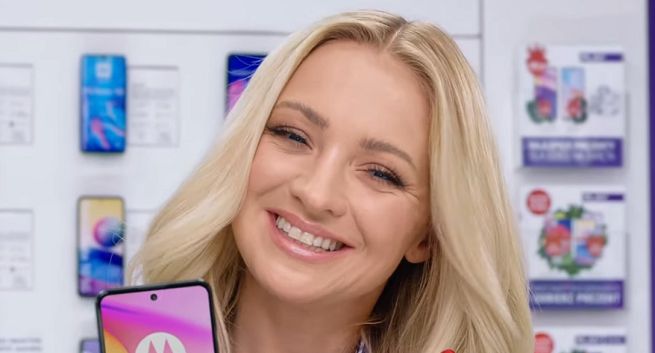 Noworoczna kampania Play bez Barbary Kurdej-Szatan. "Nasze reklamy w kilku odsłonach"