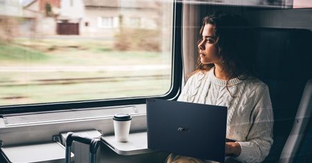 Najlepszy laptop 13 cali – przegląd dobrych modeli